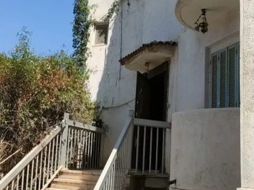 listing-image
