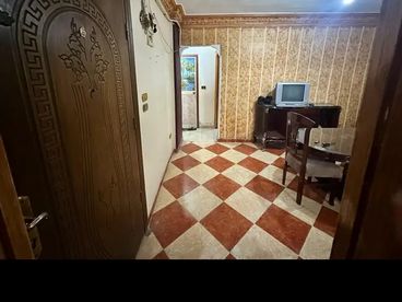 شقه للبيع بسعر لقطه 80م