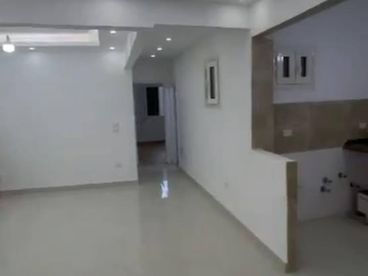شقه للبيع ٧٥م