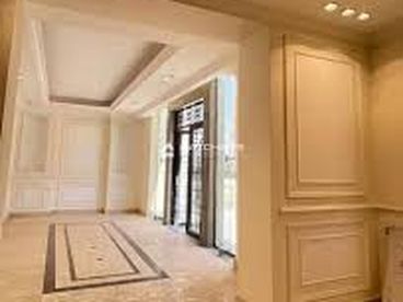 listing-image