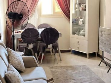 شقة للبيع شارع 11 متفرع من شارع 45، خطوات لشارع 45.