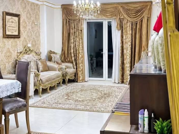 شقه للبيع 140 متر