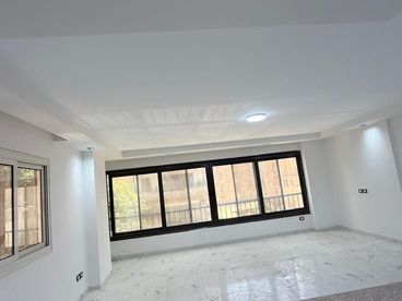 شقة ١٦٠ متر للبيع في ميدان لبنان بالمهندسين – ٣ غرف