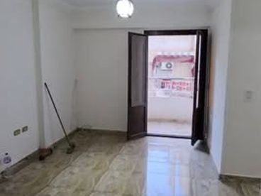 شقه للبيع في سيدى بشر بحري جمال عبد الناصر شارع يوسف غالي وجه بحري في وش المطافي الدور التاسع من اصل