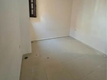 شقه للبيع بسعر لقطه 130م