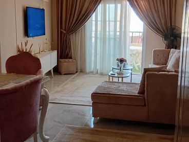 شقه للبيع الطوابق