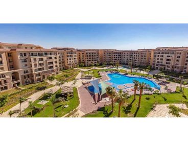 fully finished Penthouse 178m sale in 90 avenue compound new cairo 