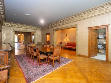 listing-image