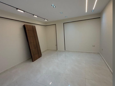 شقة للبيع في العجمي البيطاش  شارع الهدي متفرع من شارع كرم الشام و الحنفيه  دور تامن أسانسير 125م