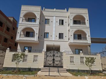 For sale - Apartment 185 M² Super lux in Touristic First Area