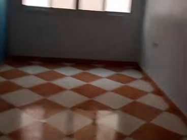 شقه للبيع محطه الطوابق جانبي من شارع المنشيه ارض الجنينه وعصير العربي