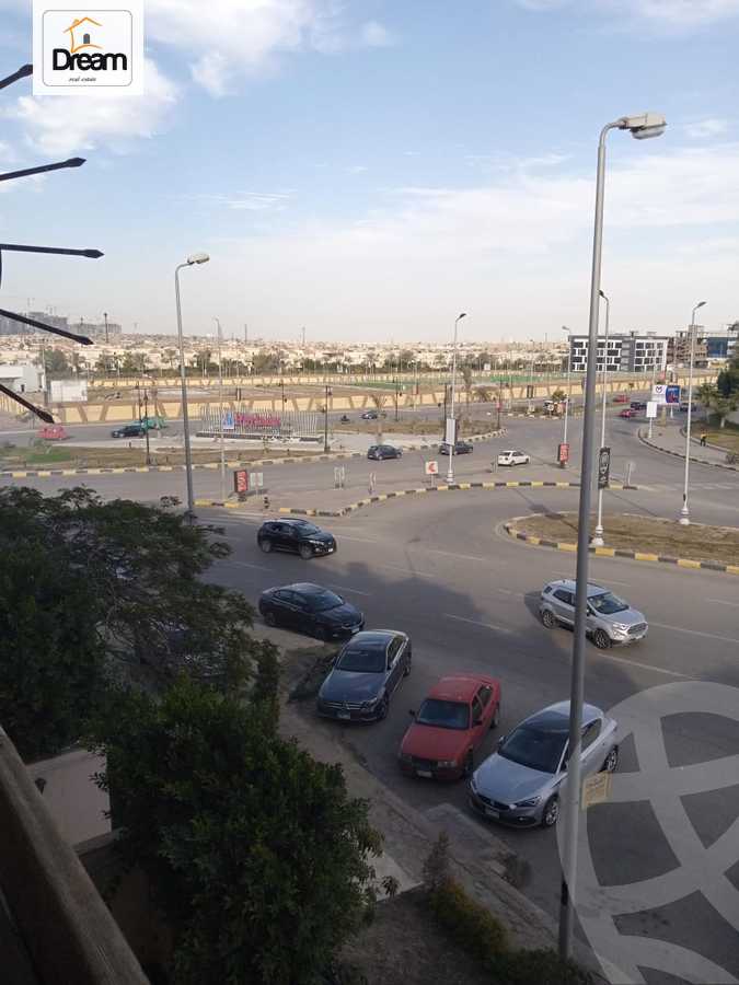 https://aqarmap.com.eg/ar/listing/5490864-for-sale-cairo-el-sheikh-zayed-city-compounds-el-rabwa
