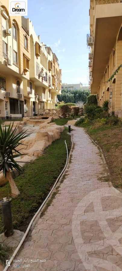 https://aqarmap.com.eg/ar/listing/5490864-for-sale-cairo-el-sheikh-zayed-city-compounds-el-rabwa