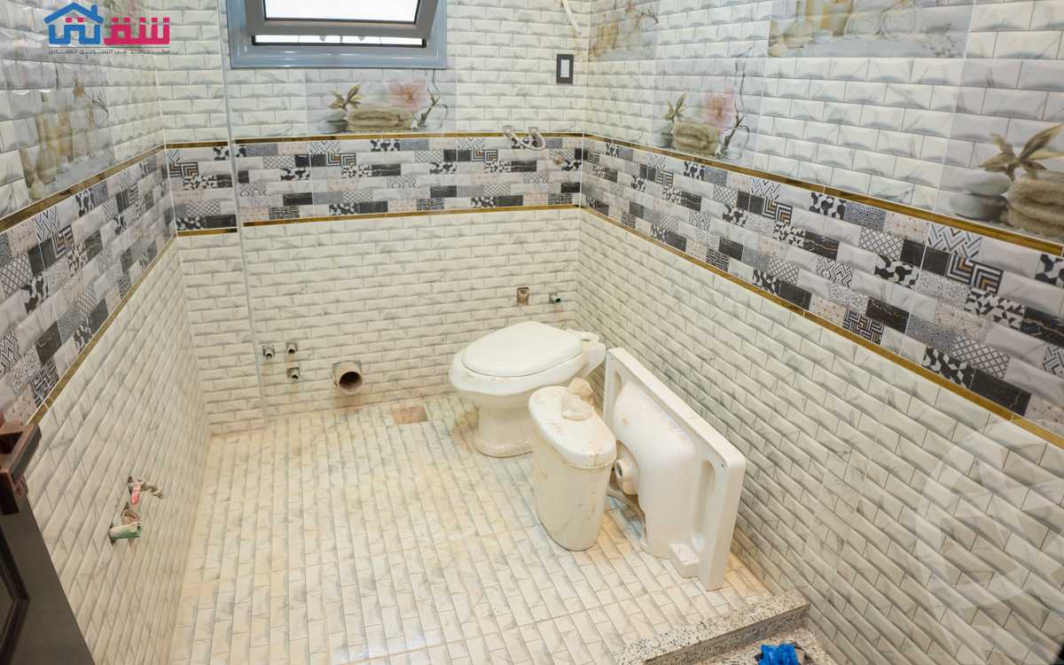 https://aqarmap.com.eg/en/listing/4178501-for-sale-alexandria-kafr-abdo-sant-square-st