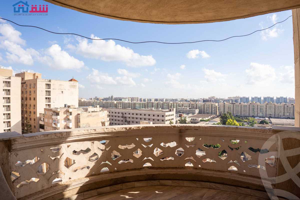 https://aqarmap.com.eg/en/listing/4361485-for-sale-alexandria-kafr-abdo-kafr-abdou-st