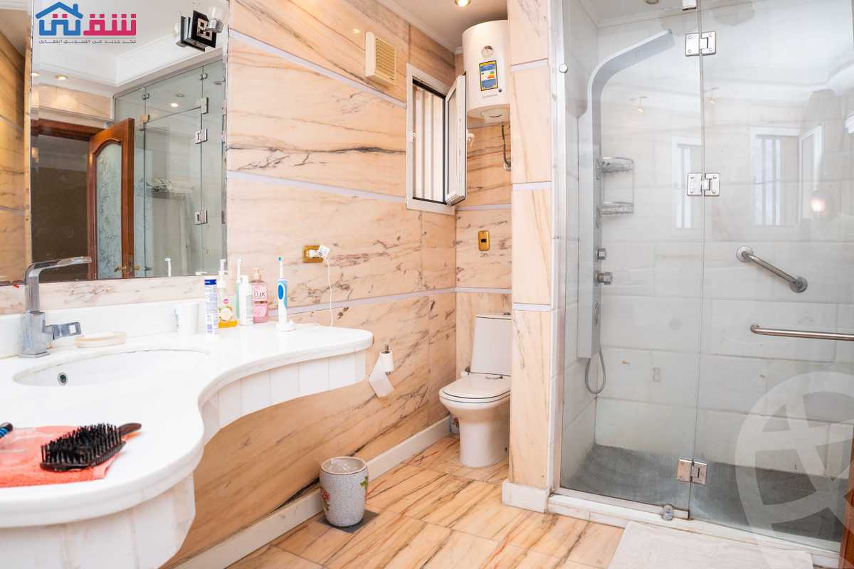 https://aqarmap.com.eg/en/listing/4371531-for-sale-alexandria-zezenia-abd-el-salam-aref-st