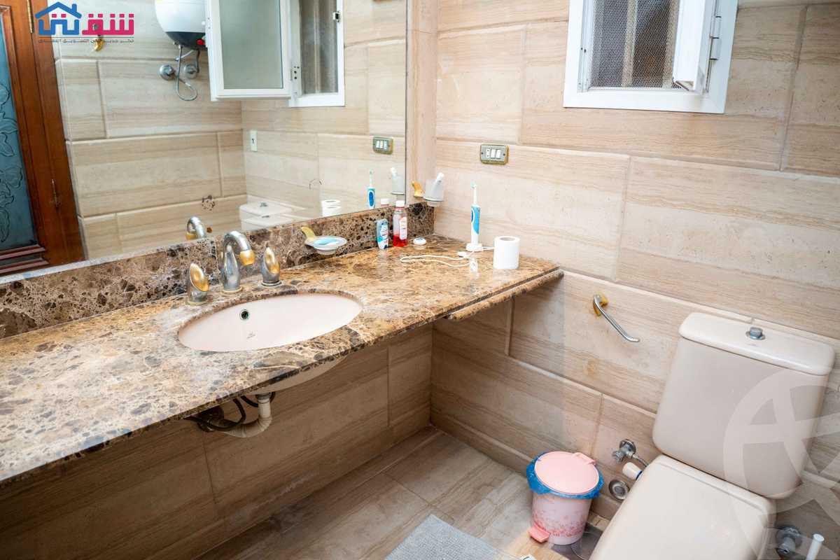 https://aqarmap.com.eg/en/listing/4371531-for-sale-alexandria-zezenia-abd-el-salam-aref-st