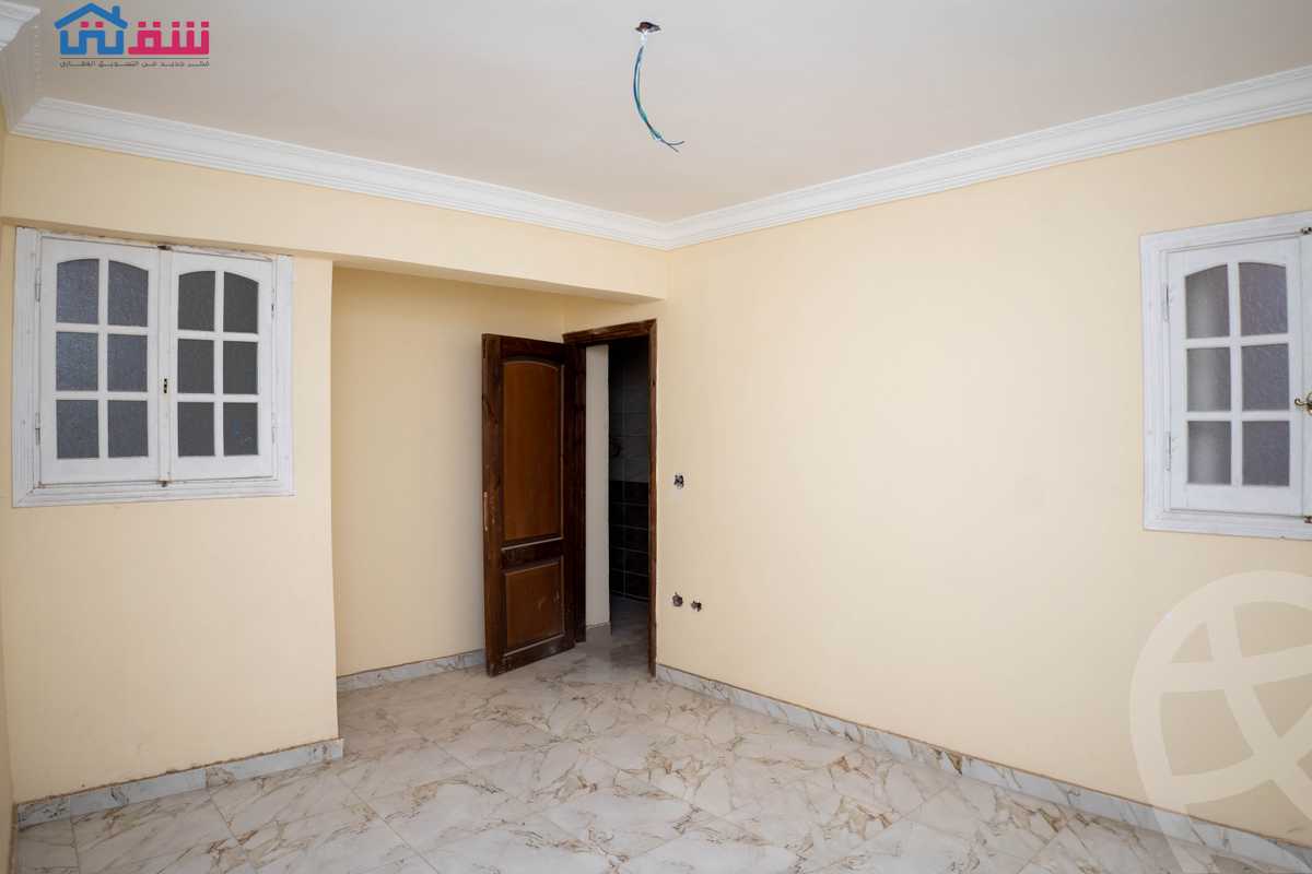 https://aqarmap.com.eg/en/listing/4383491-for-sale-alexandria-ganaklis-shr-mrtdy-bsh