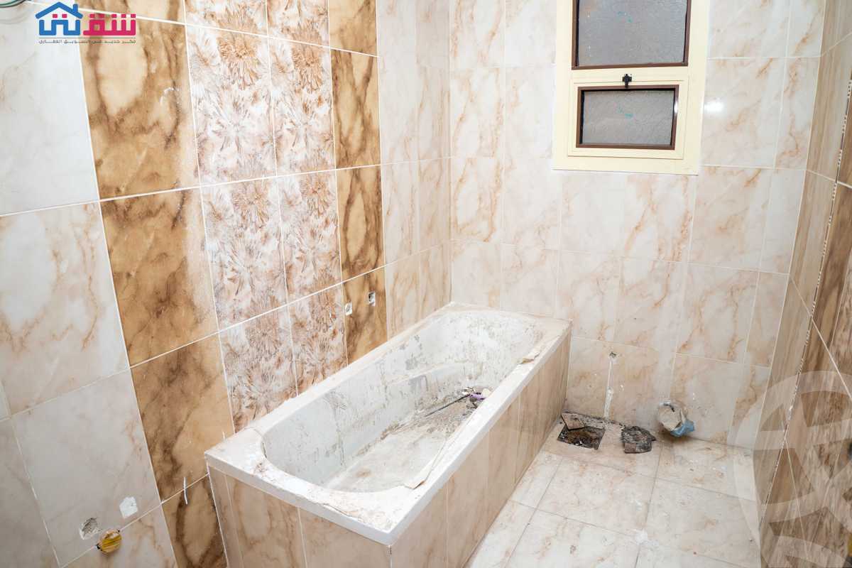 https://aqarmap.com.eg/en/listing/4383491-for-sale-alexandria-ganaklis-shr-mrtdy-bsh