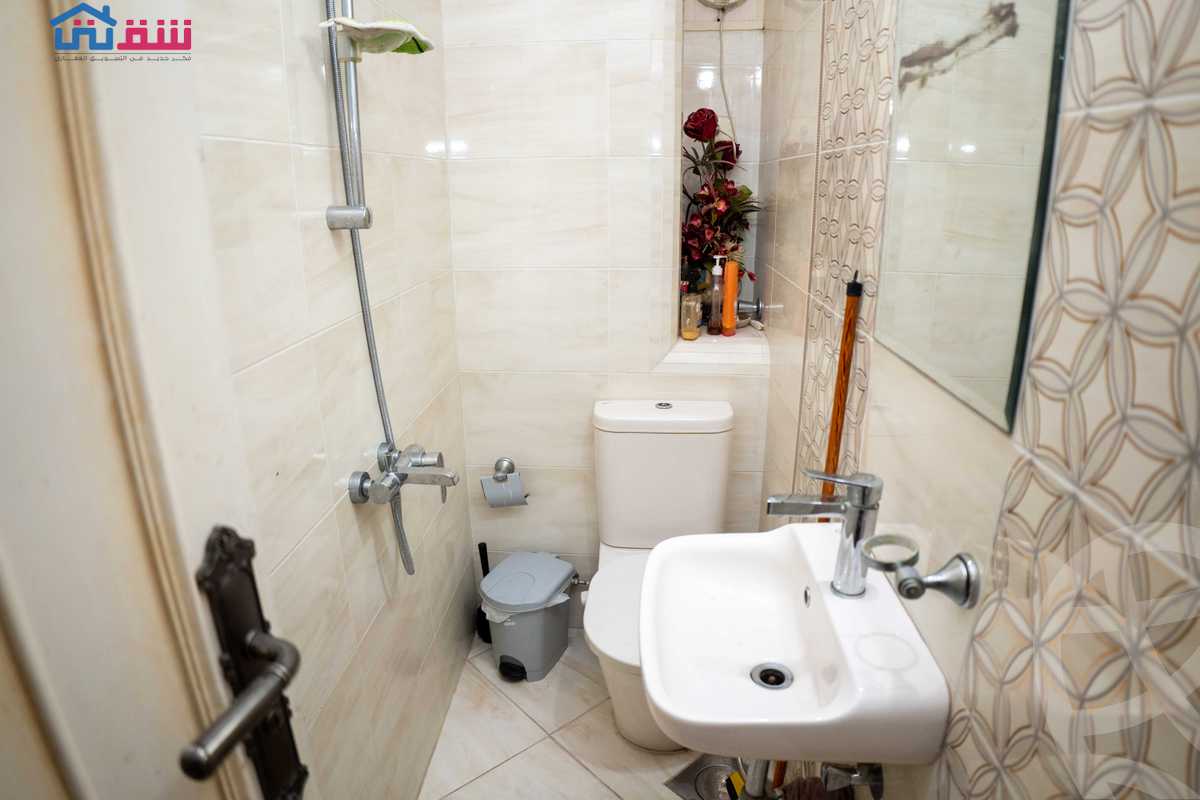 https://aqarmap.com.eg/ar/listing/4535680-for-sale-alexandria-bolekly-abdel-hamid-al-abdi-st