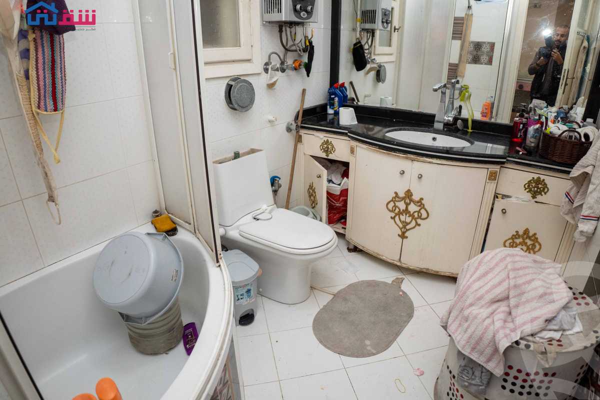 https://aqarmap.com.eg/ar/listing/4535680-for-sale-alexandria-bolekly-abdel-hamid-al-abdi-st