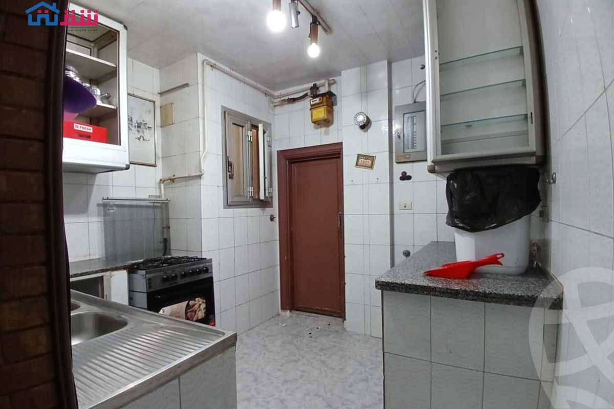 https://aqarmap.com.eg/ar/listing/4687275-for-rent-alexandria-kafr-abdo-kafr-abdou-st