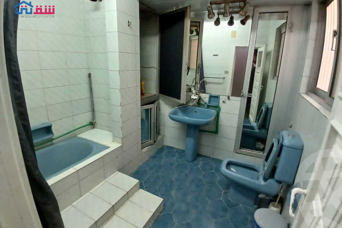 https://aqarmap.com.eg/ar/listing/4687275-for-rent-alexandria-kafr-abdo-kafr-abdou-st