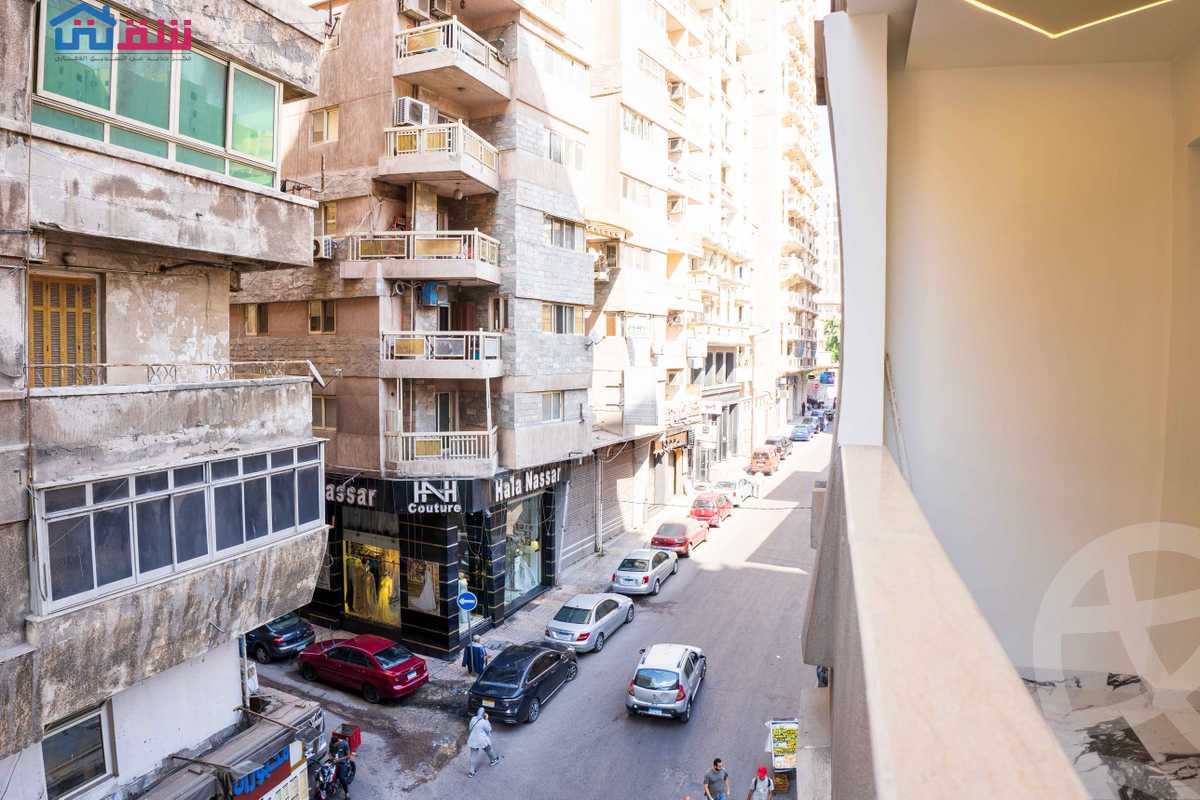 https://aqarmap.com.eg/ar/listing/4911902-for-sale-alexandria-lauran-shaarawy-st