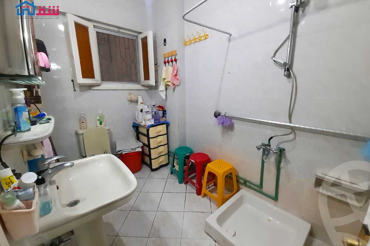 https://aqarmap.com.eg/ar/listing/4915683-for-sale-alexandria-kafr-abdo-ismailia-st