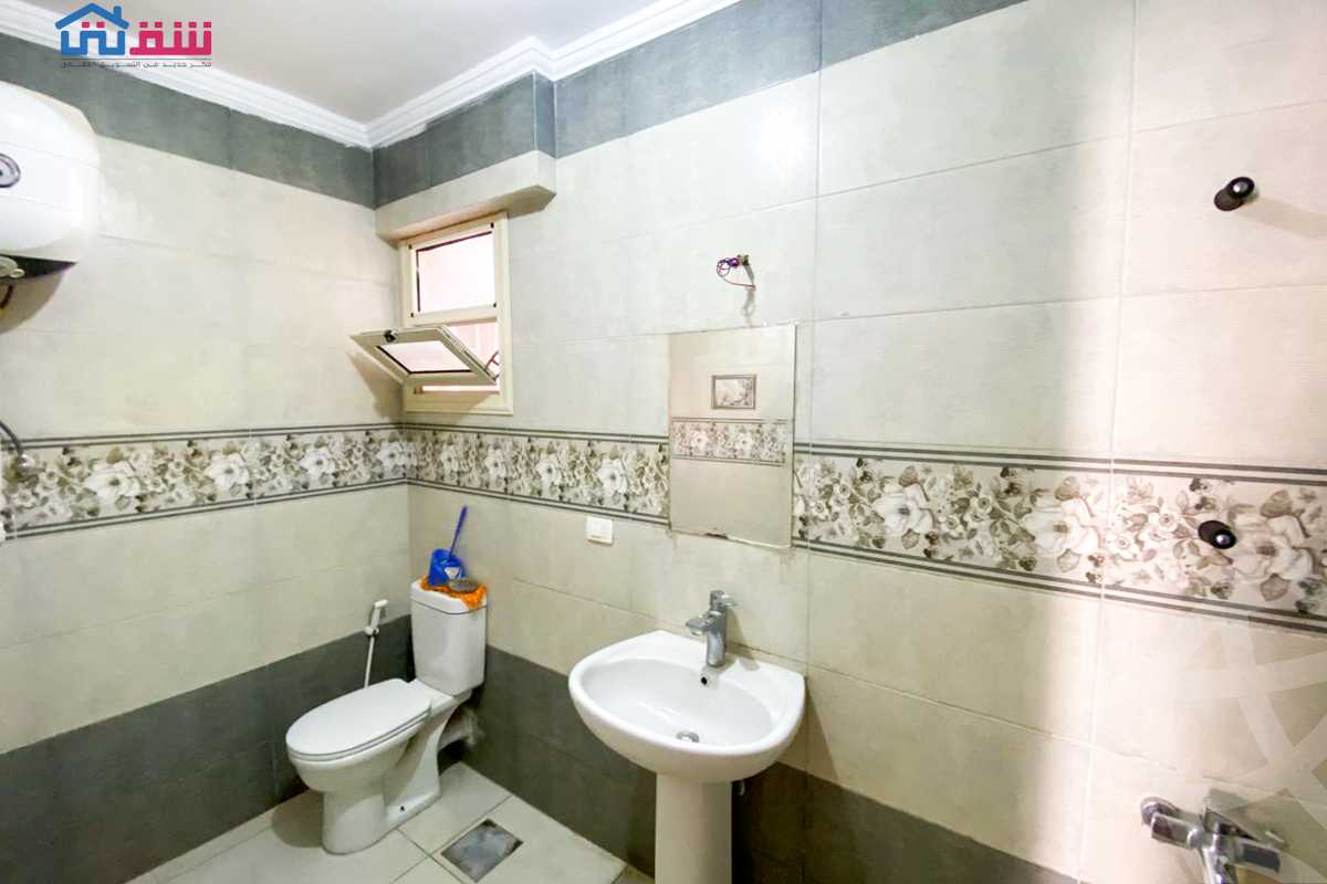 https://aqarmap.com.eg/ar/listing/4936632-for-sale-alexandria-lauran-mohammed-al-eqbal-st