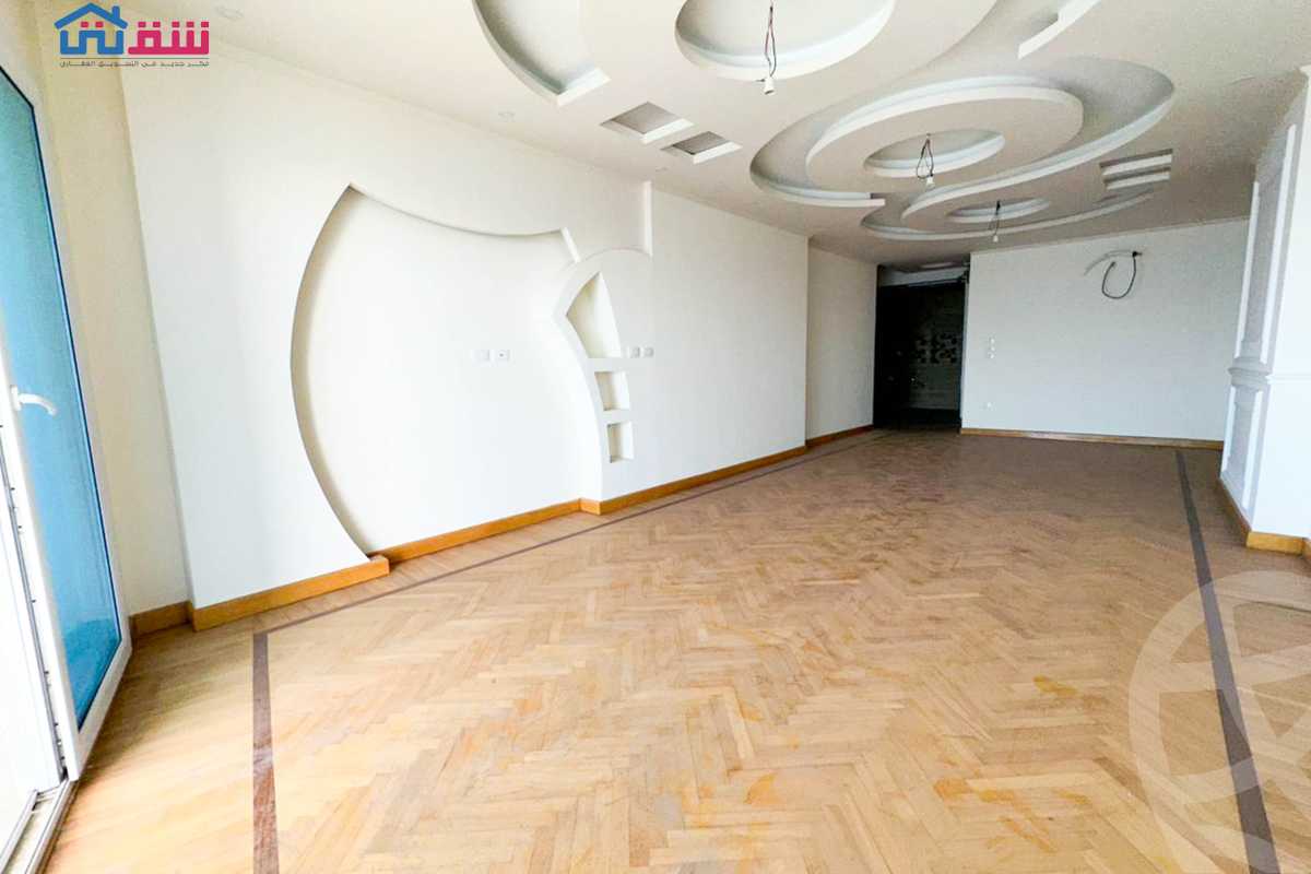 https://aqarmap.com.eg/ar/listing/5356629-for-rent-alexandria-stanley-abd-el-aziz-fahmy-st