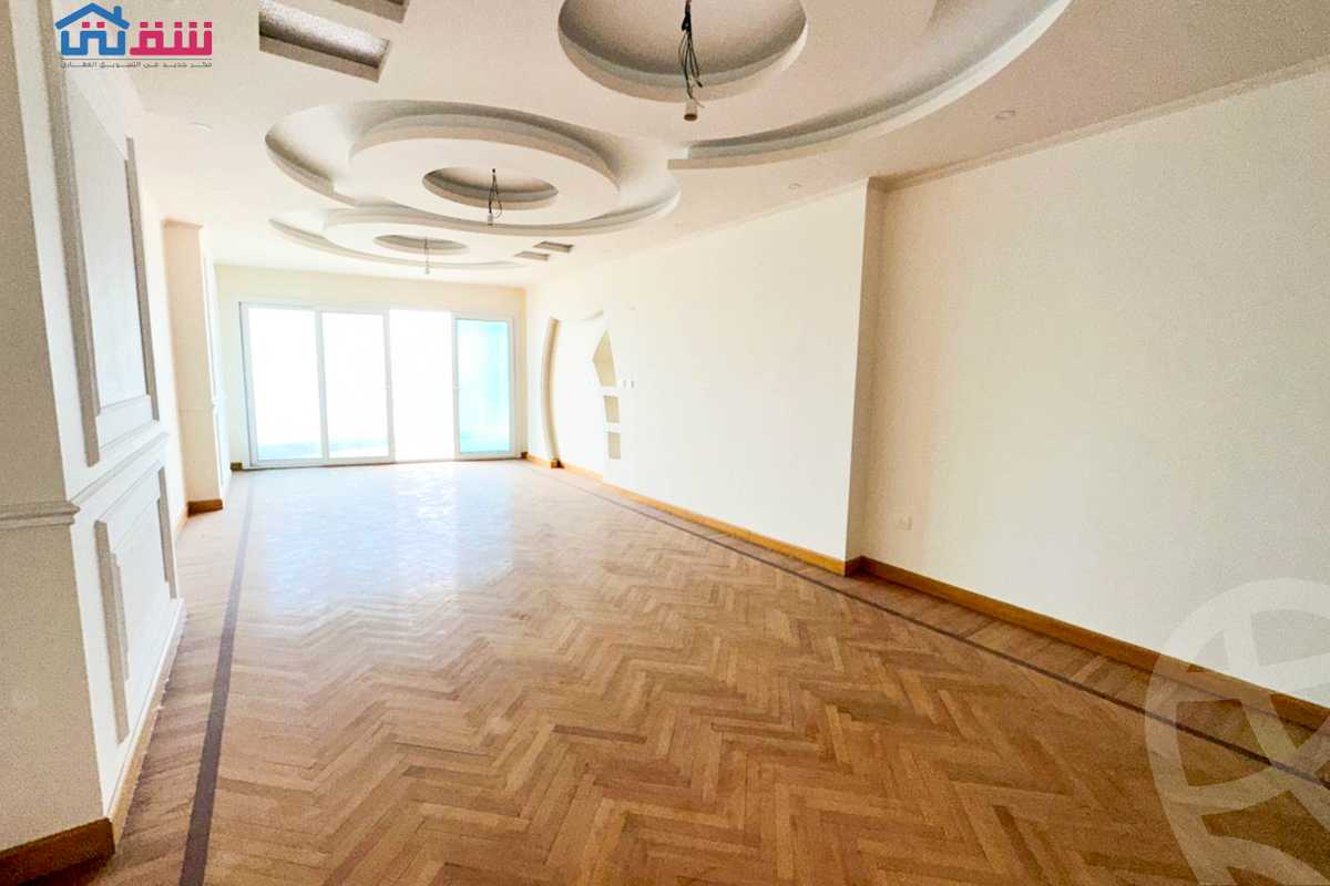 https://aqarmap.com.eg/ar/listing/5356629-for-rent-alexandria-stanley-abd-el-aziz-fahmy-st