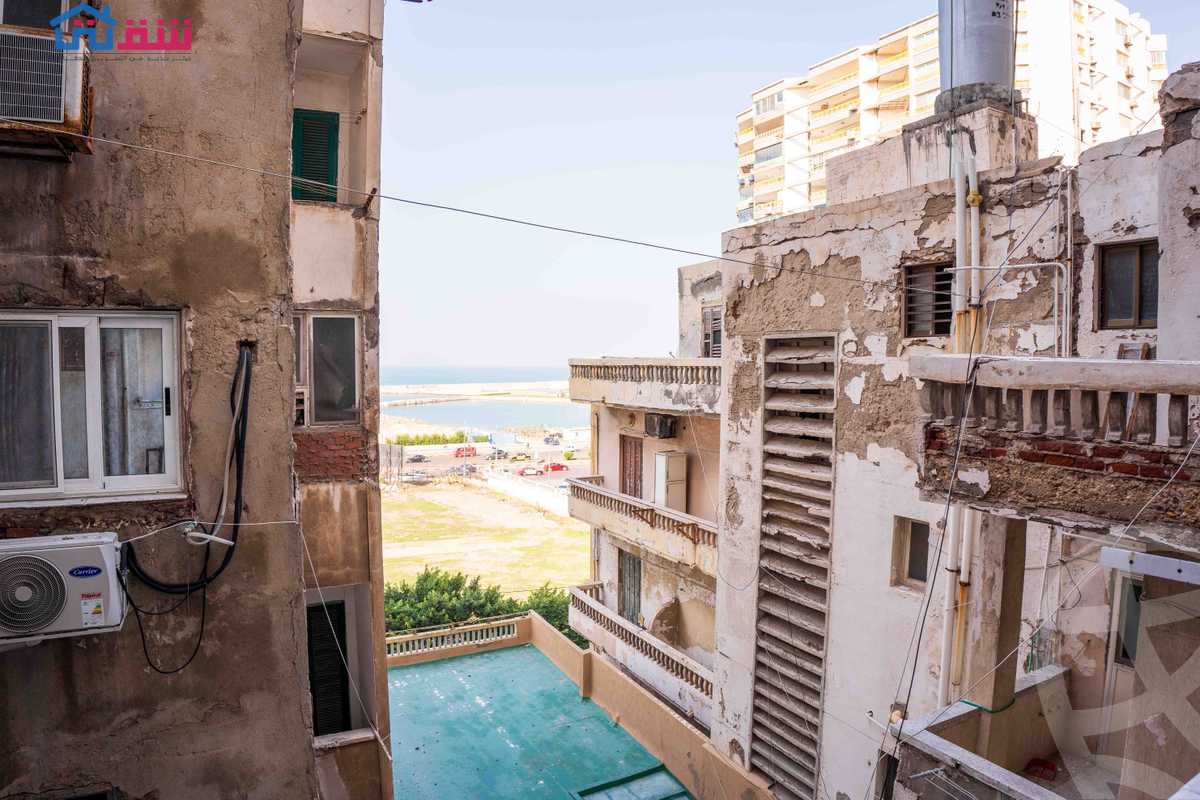 https://aqarmap.com.eg/ar/listing/5382150-for-sale-alexandria-zezenia-abd-el-salam-aref-st