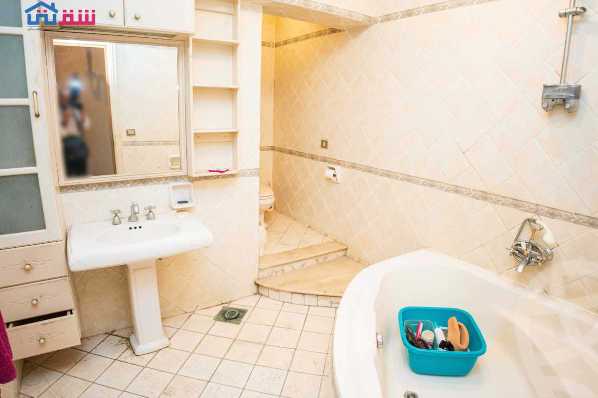 https://aqarmap.com.eg/en/listing/5400409-for-sale-alexandria-lauran-mohammed-al-eqbal-st