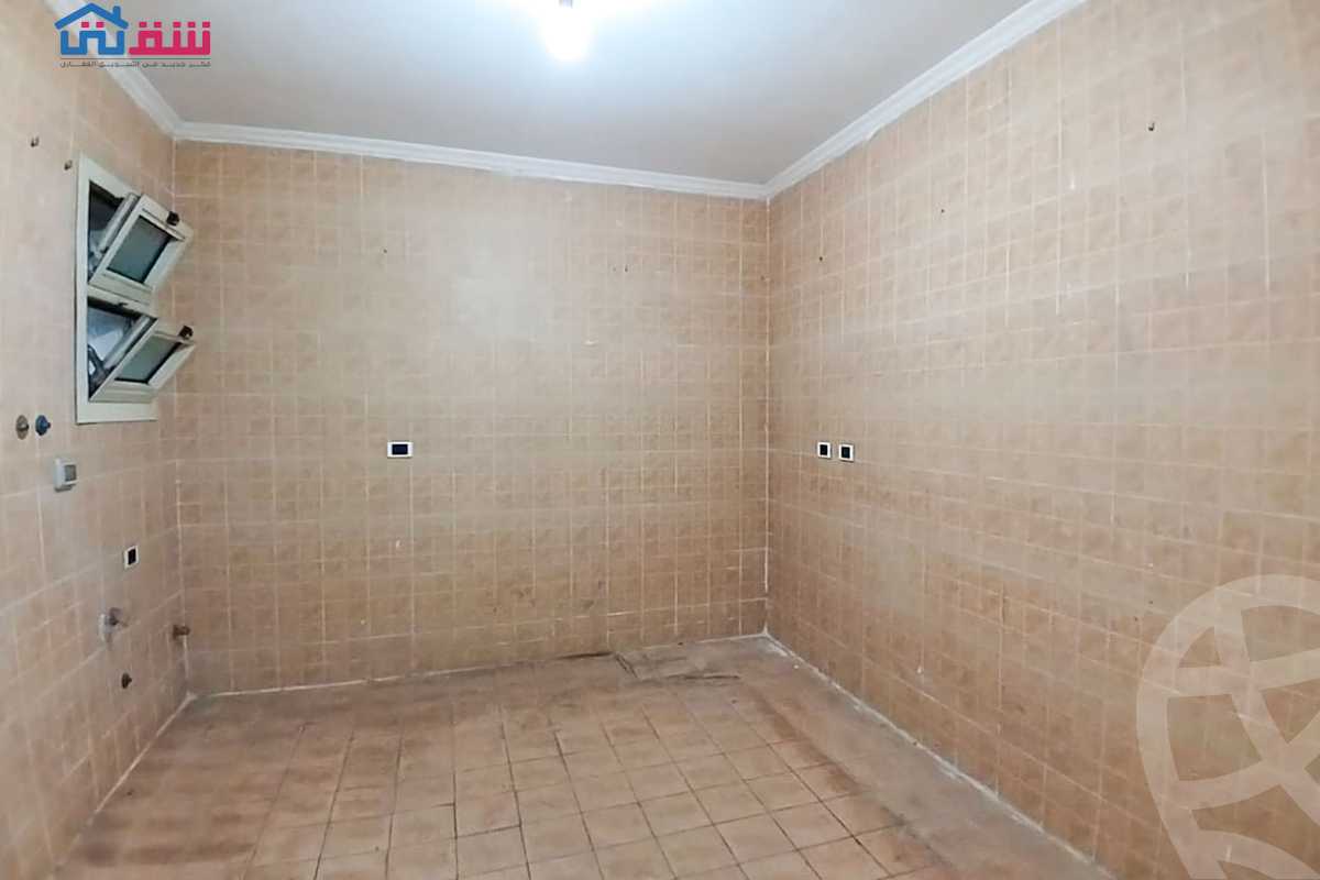 https://aqarmap.com.eg/ar/listing/5409742-for-sale-alexandria-lauran-shaarawy-st