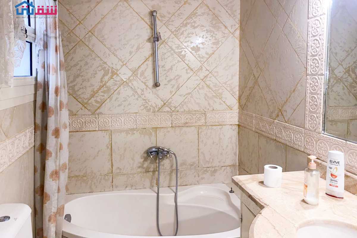 https://aqarmap.com.eg/ar/listing/5426004-for-sale-alexandria-lauran-shr-bw-qyr-tryq-lhry