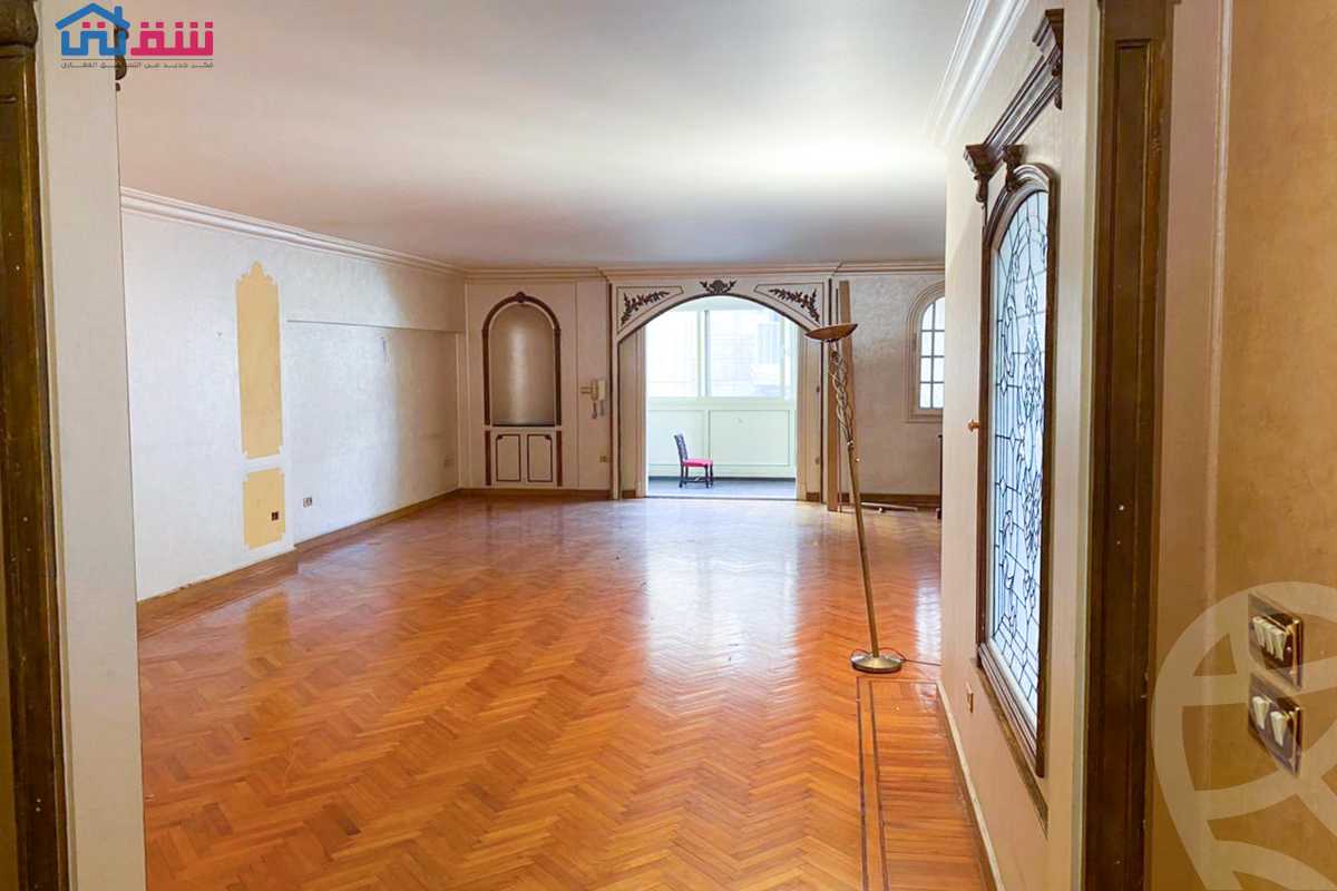 https://aqarmap.com.eg/ar/listing/5426004-for-sale-alexandria-lauran-shr-bw-qyr-tryq-lhry