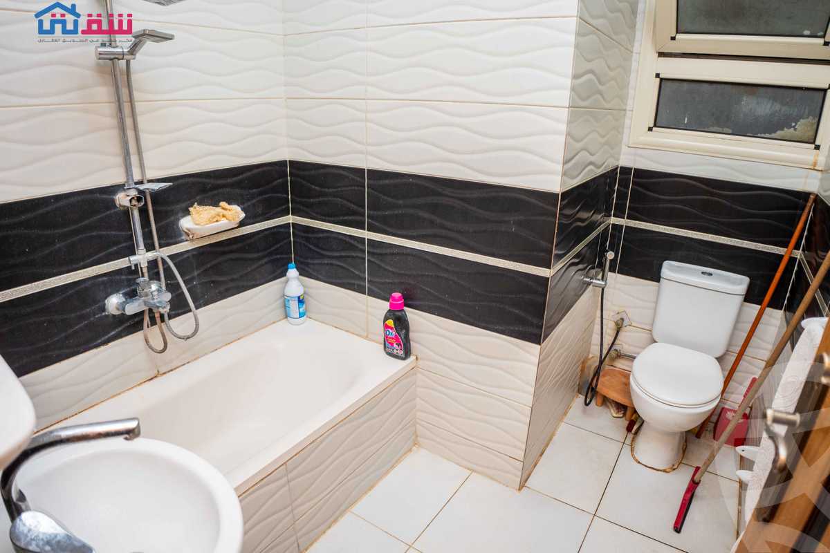 https://aqarmap.com.eg/en/listing/5426242-for-sale-alexandria-camp-cesar-port-said-street
