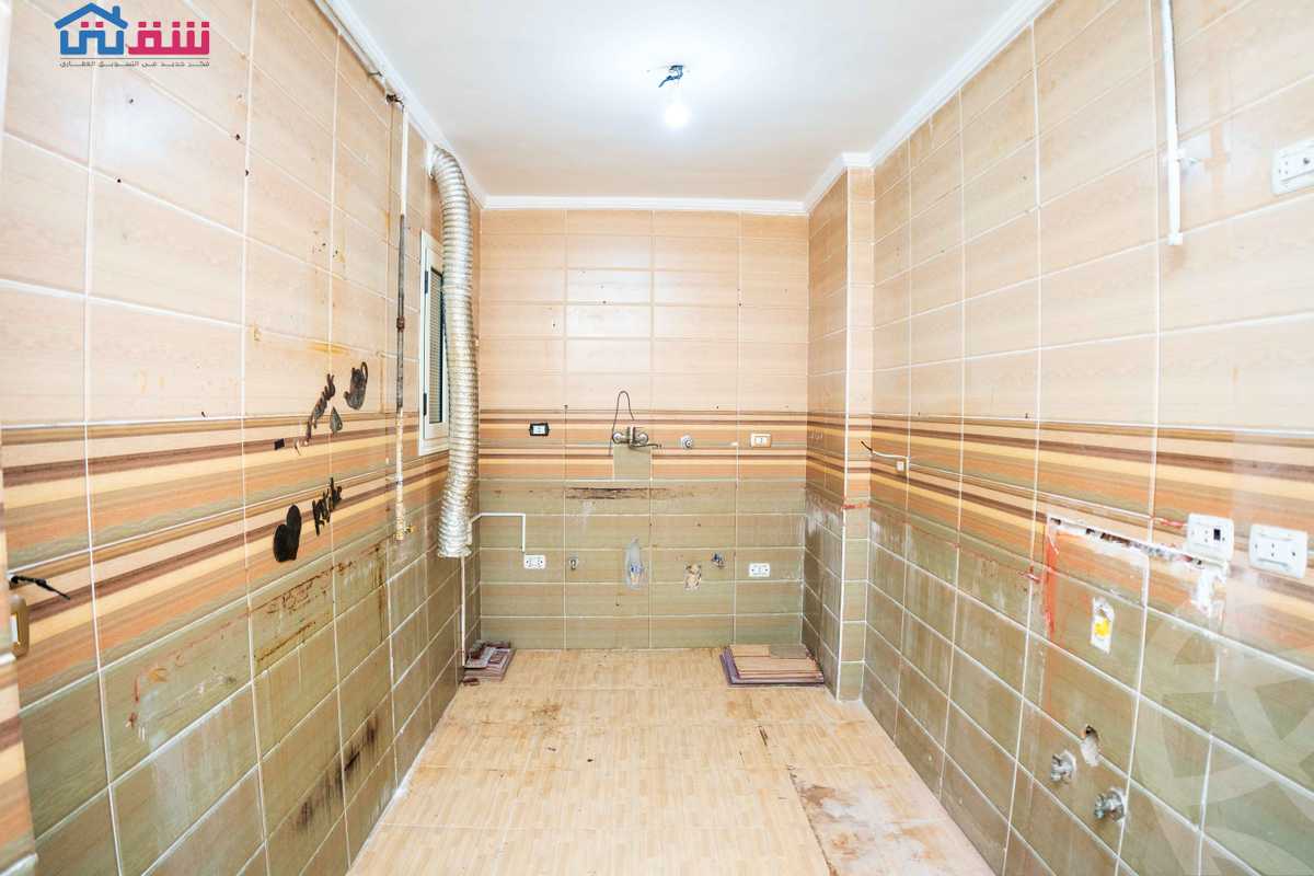https://aqarmap.com.eg/ar/listing/5428357-for-sale-alexandria-lauran