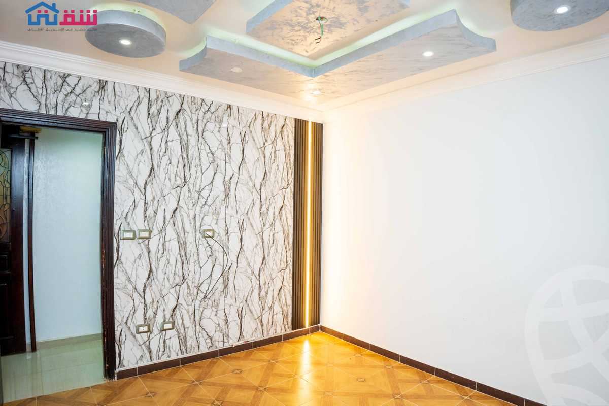 https://aqarmap.com.eg/ar/listing/5428357-for-sale-alexandria-lauran