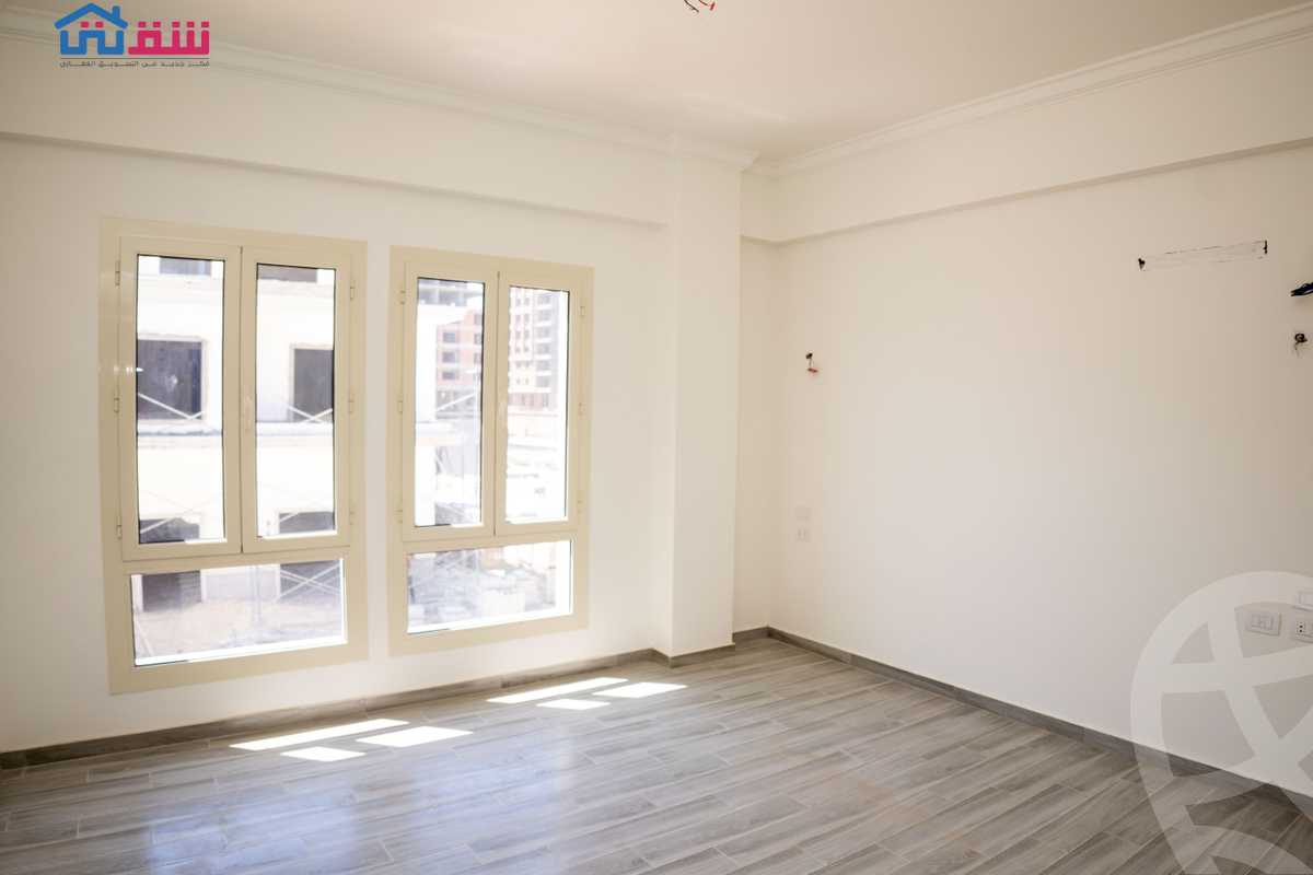 https://aqarmap.com.eg/ar/listing/5490724-for-sale-alexandria-smouha-compounds-in-smouha-meadows-villas-compound-orouba-misr