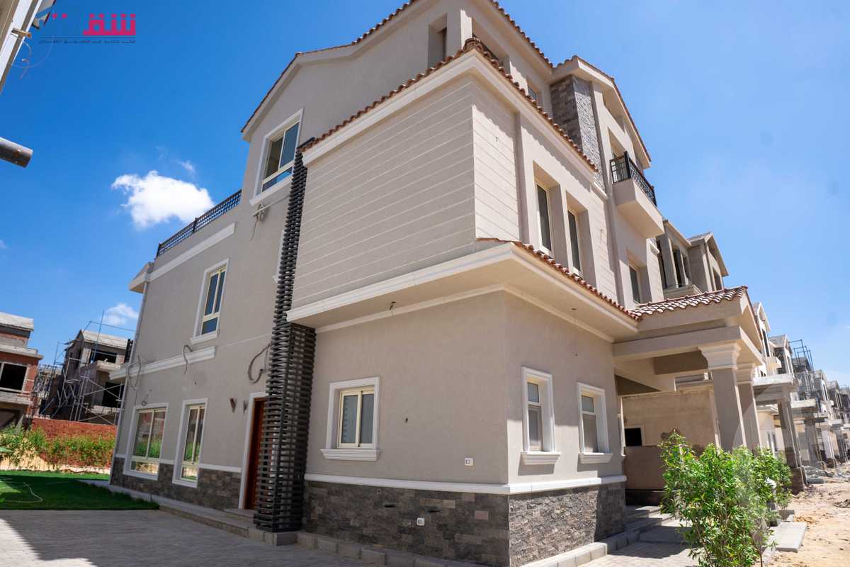 https://aqarmap.com.eg/ar/listing/5490724-for-sale-alexandria-smouha-compounds-in-smouha-meadows-villas-compound-orouba-misr