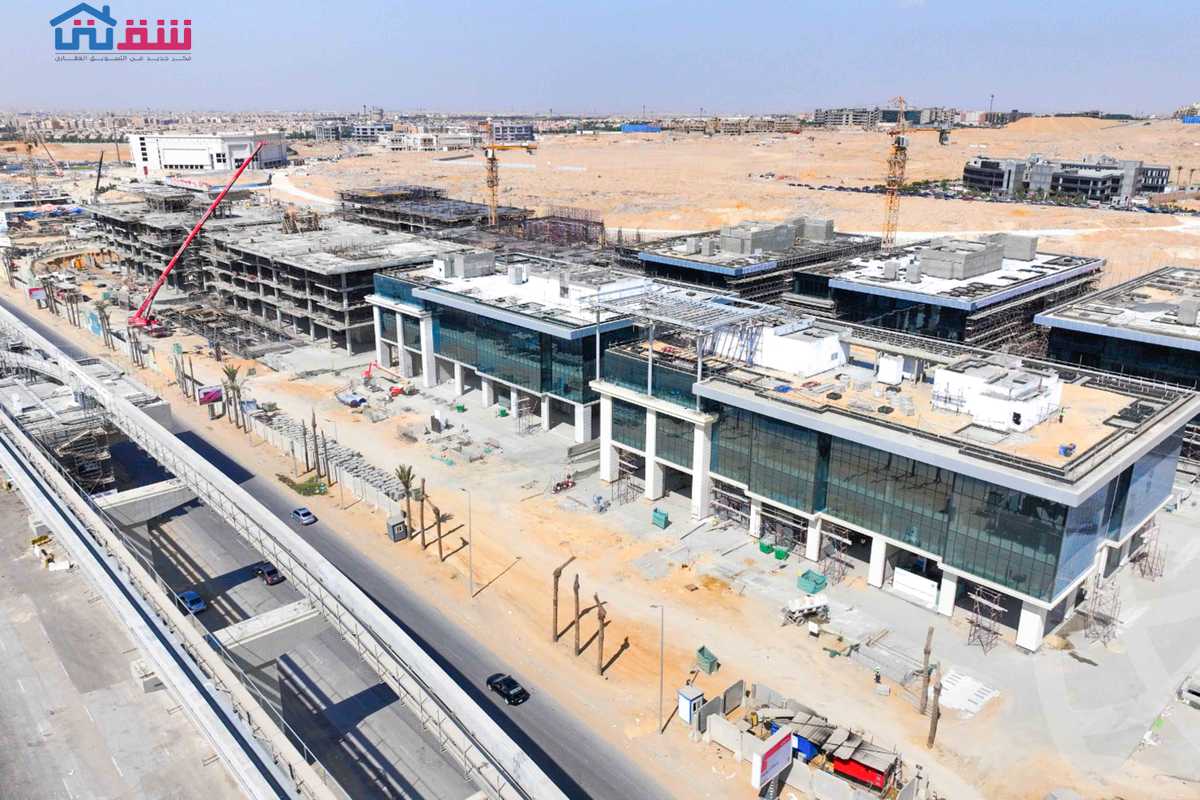 https://aqarmap.com.eg/ar/listing/5688949-for-sale-cairo-new-cairo-compounds-golden-gate-redcon
