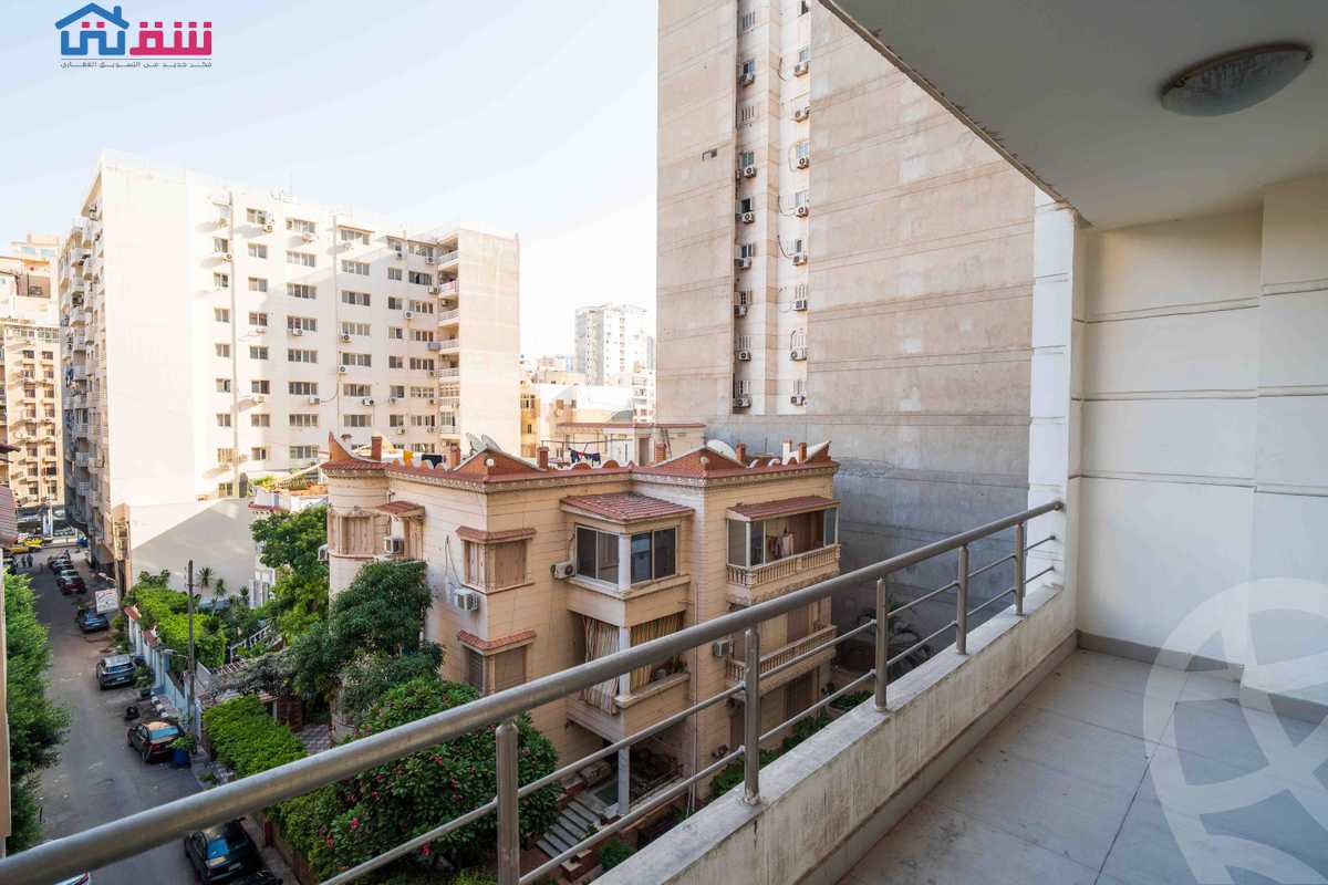 https://aqarmap.com.eg/ar/listing/6522513-for-rent-alexandria-zezenia-ibn-hokal-rd