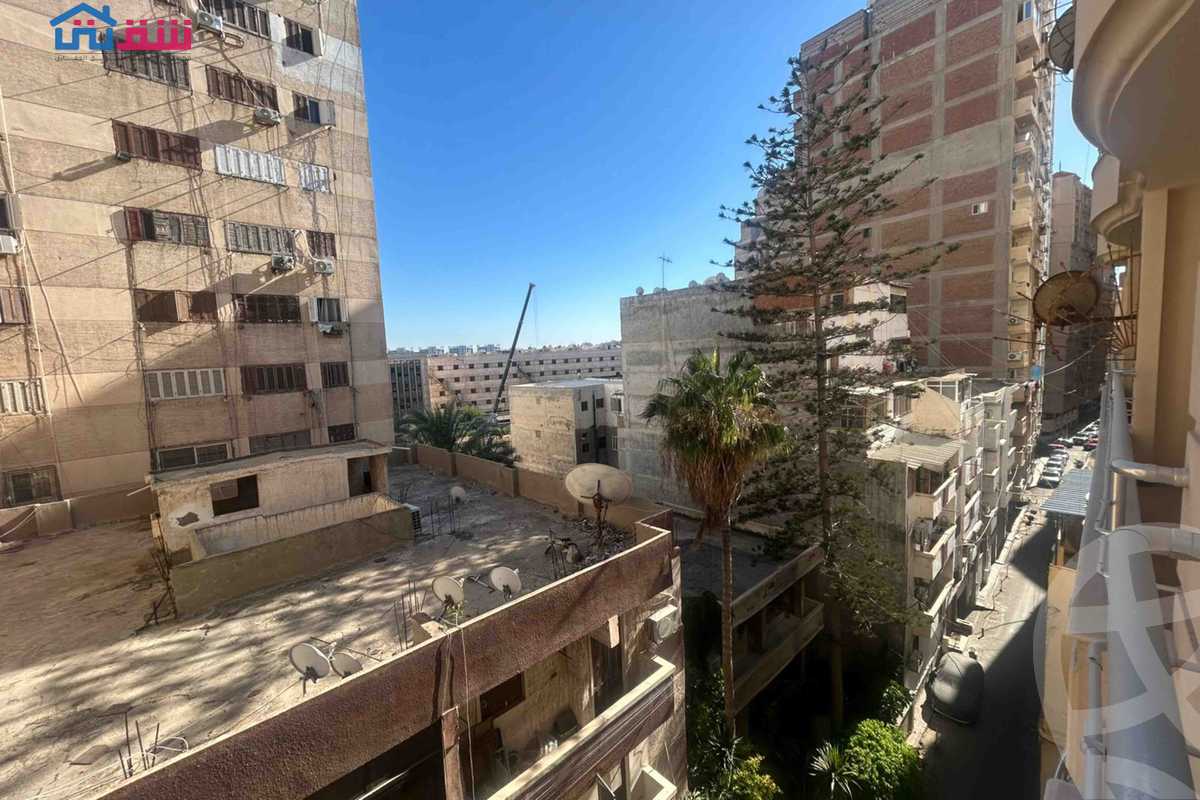 https://aqarmap.com.eg/ar/listing/6557874-for-sale-alexandria-kafr-abdo-shr-lsyd-skyn-bnt-lhsyn