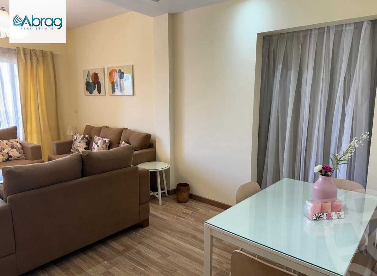 https://aqarmap.com.eg/en/listing/5836490-for-sale-cairo-el-sheikh-zayed-city-compounds-dh-drys