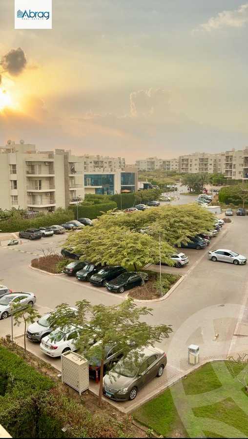 https://aqarmap.com.eg/en/listing/5836490-for-sale-cairo-el-sheikh-zayed-city-compounds-dh-drys