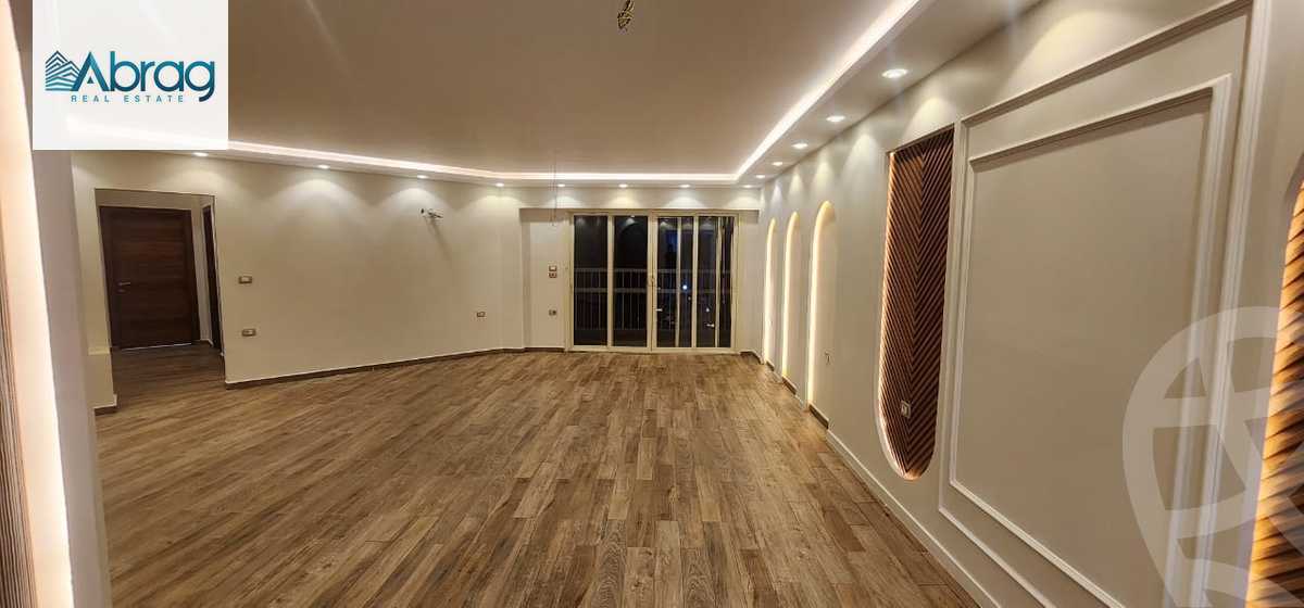 https://aqarmap.com.eg/en/listing/5889272-for-sale-cairo-6th-of-october-el-ahyaa-neighborhood-4th-ahmed-samy-st