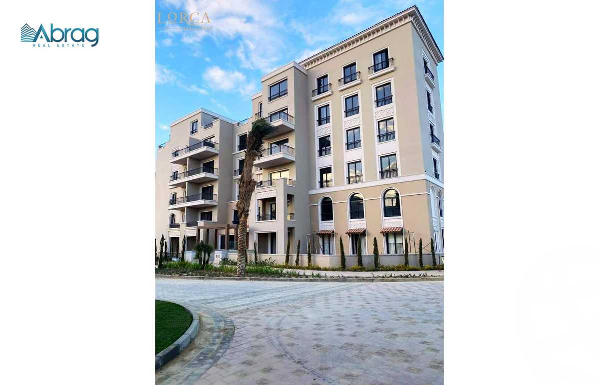 https://aqarmap.com.eg/ar/listing/5923981-for-sale-cairo-el-sheikh-zayed-city-compounds-kmbwnd-fyldj-wyst-dr-llttwyr