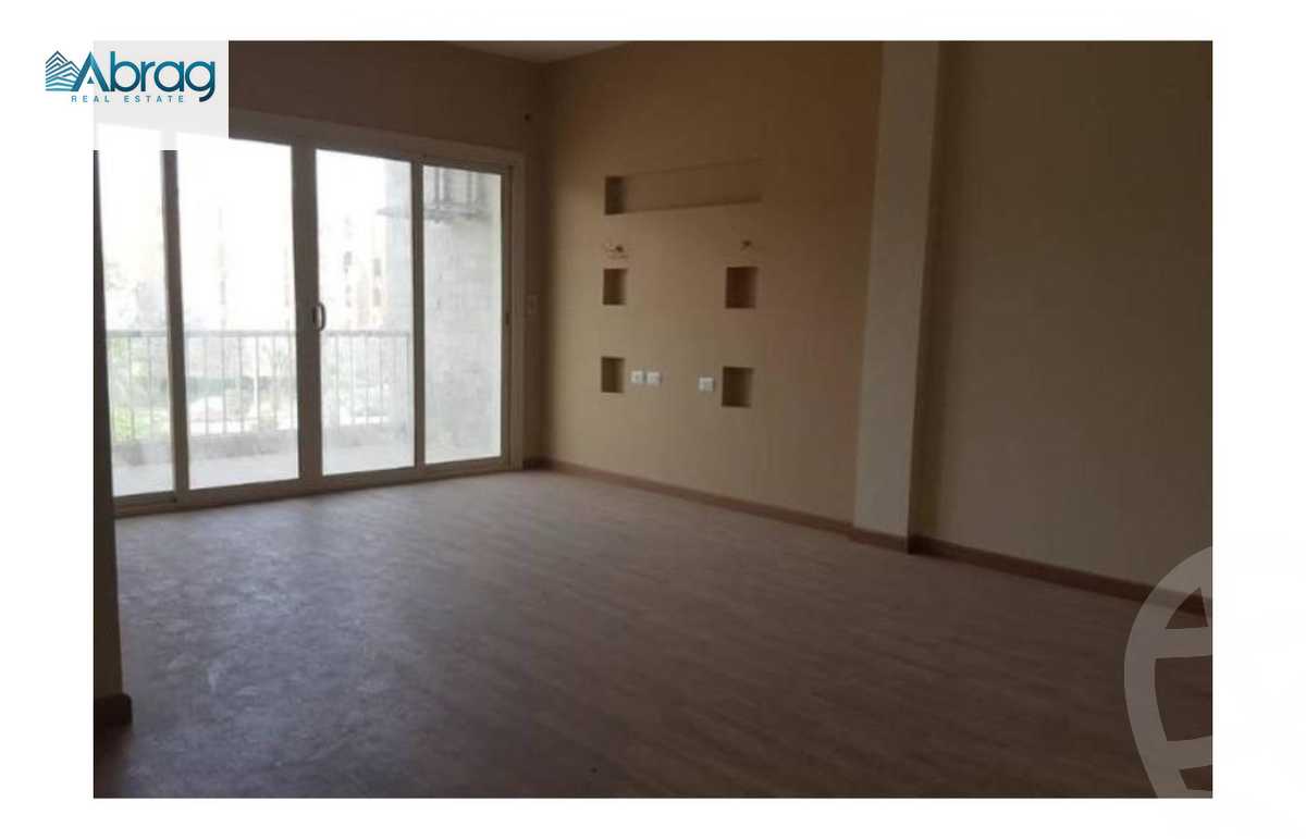 https://aqarmap.com.eg/en/listing/5960478-for-sale-cairo-el-sheikh-zayed-city-compounds-dh-drys